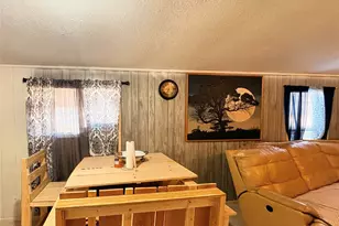 1009 Ben Dr, Cleburne, TX 76031 - Photo 3