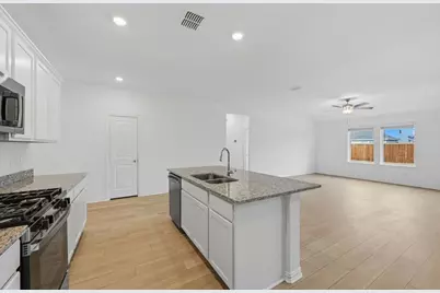 2305 Buffalo Bayou Way, Crandall, TX 75114 - Photo 3