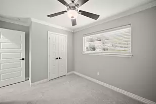710 W Harwood Rd, Euless, TX 76039 - Photo 13