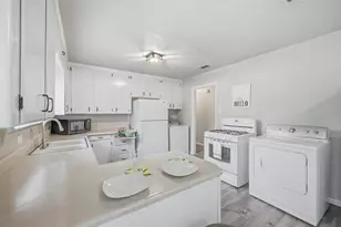 5025 Stephanie Dr, Haltom City, TX 76117 - Photo 9