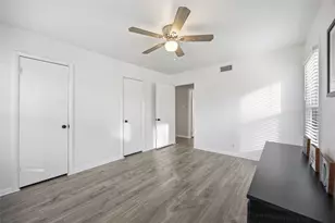 5025 Stephanie Dr, Haltom City, TX 76117 - Photo 15