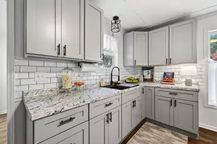 1710 W Crawford St, Denison, TX 75020 - Photo 11