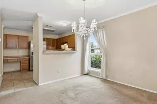 321 Gregory Ln, Grand Prairie, TX 75052 - Photo 9