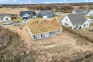 421 Red Bud Ln, Tolar, TX 76476 - Photo 9