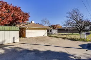 309 Stiles Dr, Midlothian, TX 76065 - Photo 27