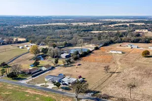 3979 Roland Rd, Whitesboro, TX 76273 - Photo 25