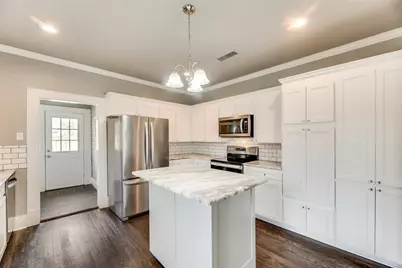 203 Bellevue Drive, Cleburne, TX 76033 - Photo 5