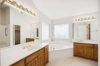 821 Willow Court, Saginaw, TX 76179 - Photo 11