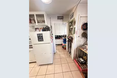 426 Goodyear Street, Irving, TX 75062 - Photo 9