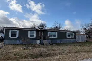 204 W Eaton Ave, Graford, TX 76449 - Photo 3