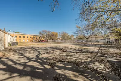 3819 McCart Avenue, Fort Worth, TX 76110 - Photo 11