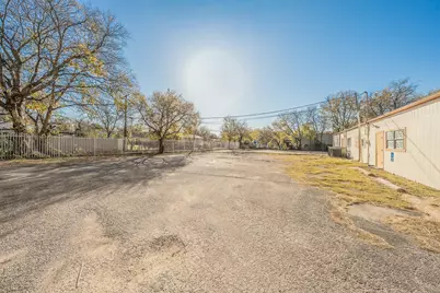3819 McCart Avenue, Fort Worth, TX 76110 - Photo 39