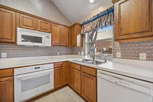 203 Julian Dr, Rockwall, TX 75087 - Photo 5