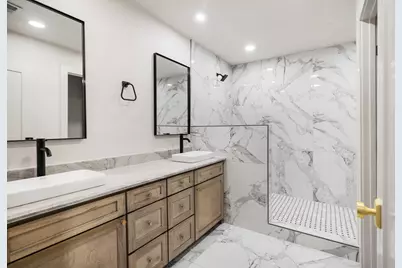 615 38th Street SE, Paris, TX 75462 - Photo 17