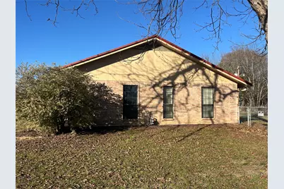 203 1st NE, Detroit, TX 75436 - Photo 3