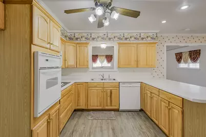 2130 Goerte Drive, Grand Prairie, TX 75051 - Photo 7