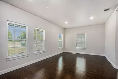 290 E Aurora Street, Rhome, TX 76078 - Photo 3