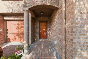 563 Rockingham Dr, Irving, TX 75063 - Photo 3