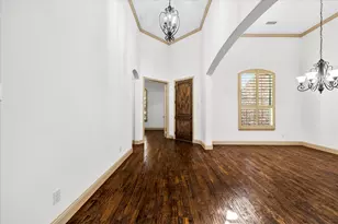 6814 Springwood Ln, Garland, TX 75044 - Photo 9