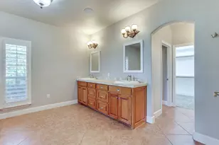 525 S Sugartree Dr, Lipan, TX 76462 - Photo 17