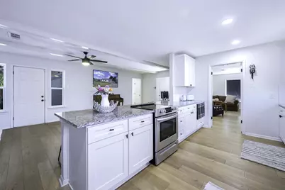 529 Summit Drive, Richardson, TX 75081 - Photo 5