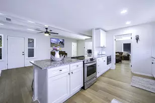 529 Summit Dr, Richardson, TX 75081 - Photo 5