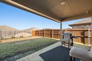 10446 Ft Clark Trl, Crowley, TX 76036 - Photo 17