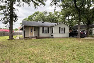 5632 Taylor Rd, River Oaks, TX 76114 - Photo 1