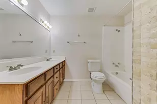 6423 Rising Meadow Dr, Arlington, TX 76018 - Photo 13