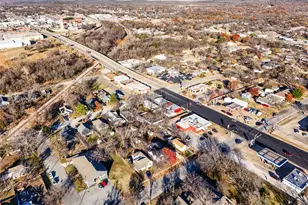 217 W Hull St, Denison, TX 75020 - Photo 27