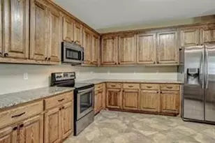 1808 Woodland Park Dr, Denison, TX 75020 - Photo 3