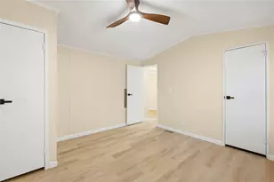 821 Flamingo Rd, Granbury, TX 76049 - Photo 11