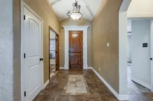 407 Miramar Cir, Weatherford, TX 76085 - Photo 3