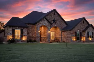 407 Miramar Cir, Weatherford, TX 76085 - Photo 1