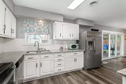 14019 Stardust Lane, Farmers Branch, TX 75234 - Photo 15