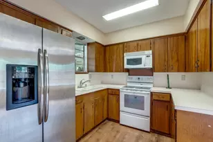 3731 Vancouver Dr, Dallas, TX 75229 - Photo 21