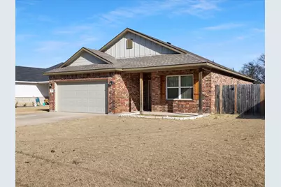 86 Tremont Street, Cleburne, TX 76031 - Photo 3