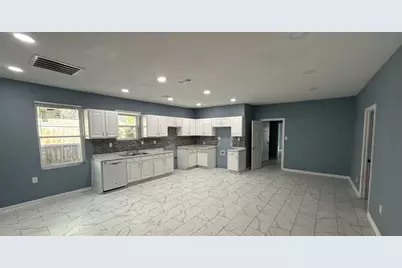 2022 Bourbon Street, Dallas, TX 75226 - Photo 13