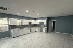 2022 Bourbon St, Dallas, TX 75226 - Photo 13