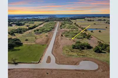 720 Vest Lane, Pilot Point, TX 76258 - Photo 3