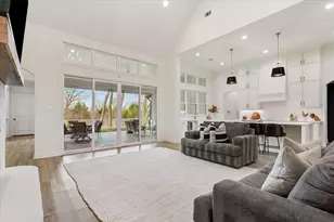 10229 Creekside Ln, Waco, TX 76712 - Photo 11