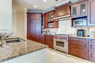 2525 N Pearl Street #1106, Dallas, TX 75201 - Photo 9