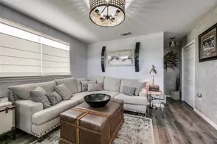 407 E Broad St, Forney, TX 75126 - Photo 7