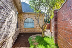 4248 Oak Park Ct, Fort Worth, TX 76109 - Photo 17