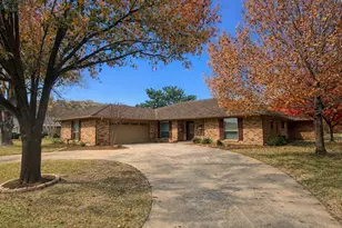 2814 Augusta Ln, Arlington, TX 76012 - Photo 5