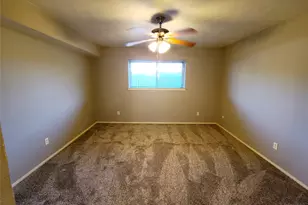 10248 Regal Oaks Dr, Dallas, TX 75230 - Photo 11