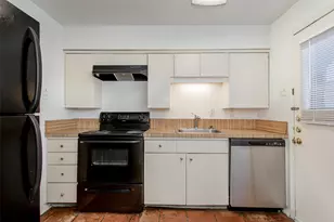 10248 Regal Oaks Dr, Dallas, TX 75230 - Photo 9