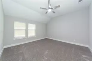 5007 Peacock Ln, Greenville, TX 75402 - Photo 5