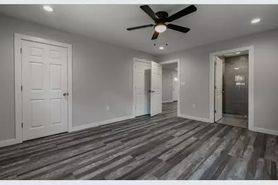 304 Pine Street, Seven Points, TX 75143 - Photo 7