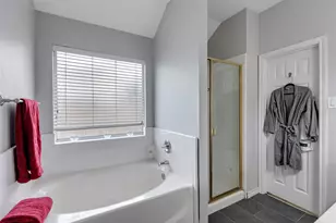 5648 Centeridge Dr, Dallas, TX 75249 - Photo 11